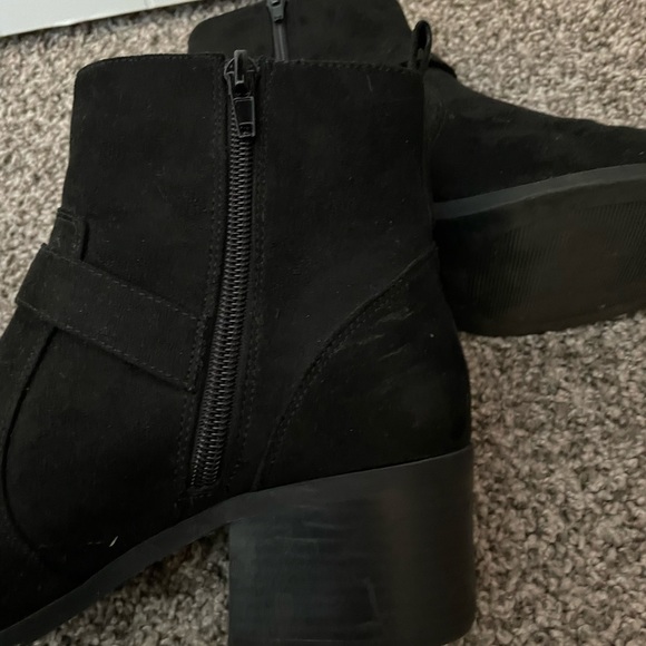 Ankle boots - Picture 3 of 4